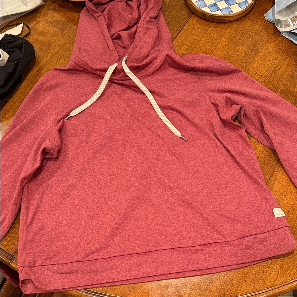 Vuori Women’s Heather Maroon Sweatshirt